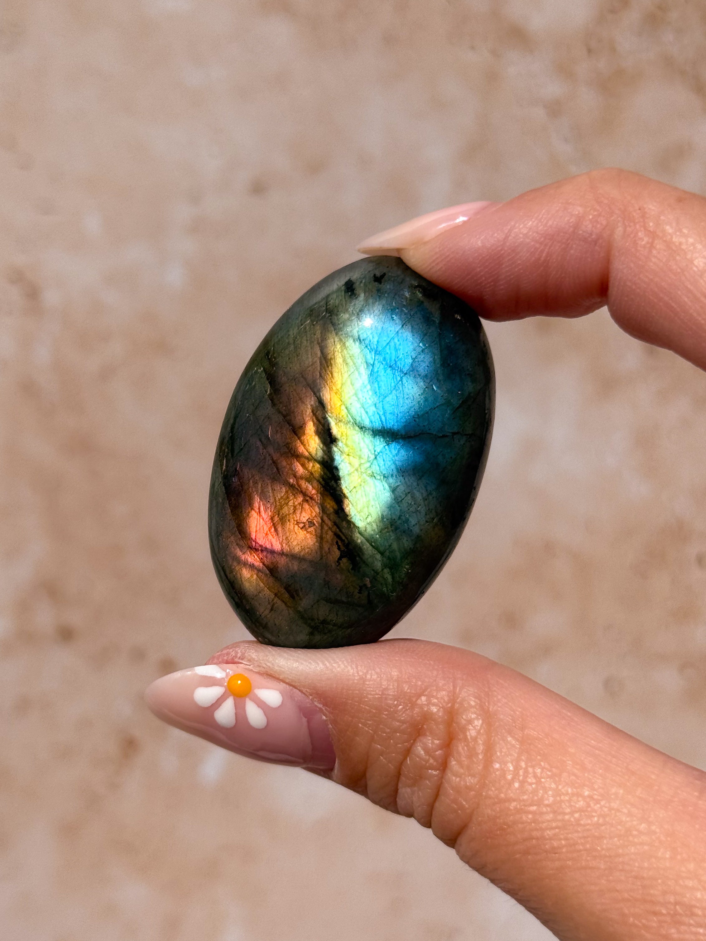 Labradorite Pebble A | Madagascar