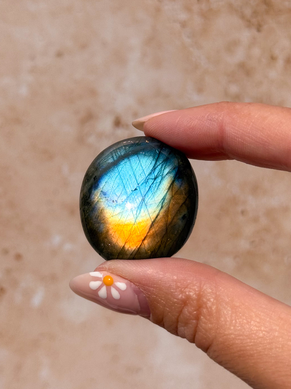 Labradorite Pebble D | Madagascar
