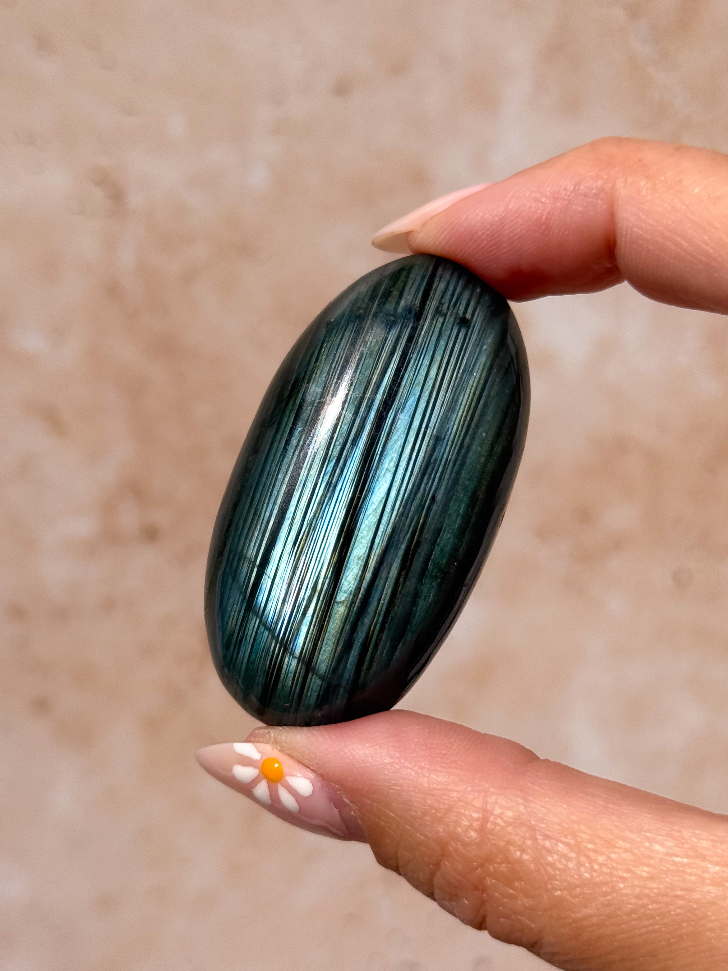 Labradorite Pebble | Madagascar