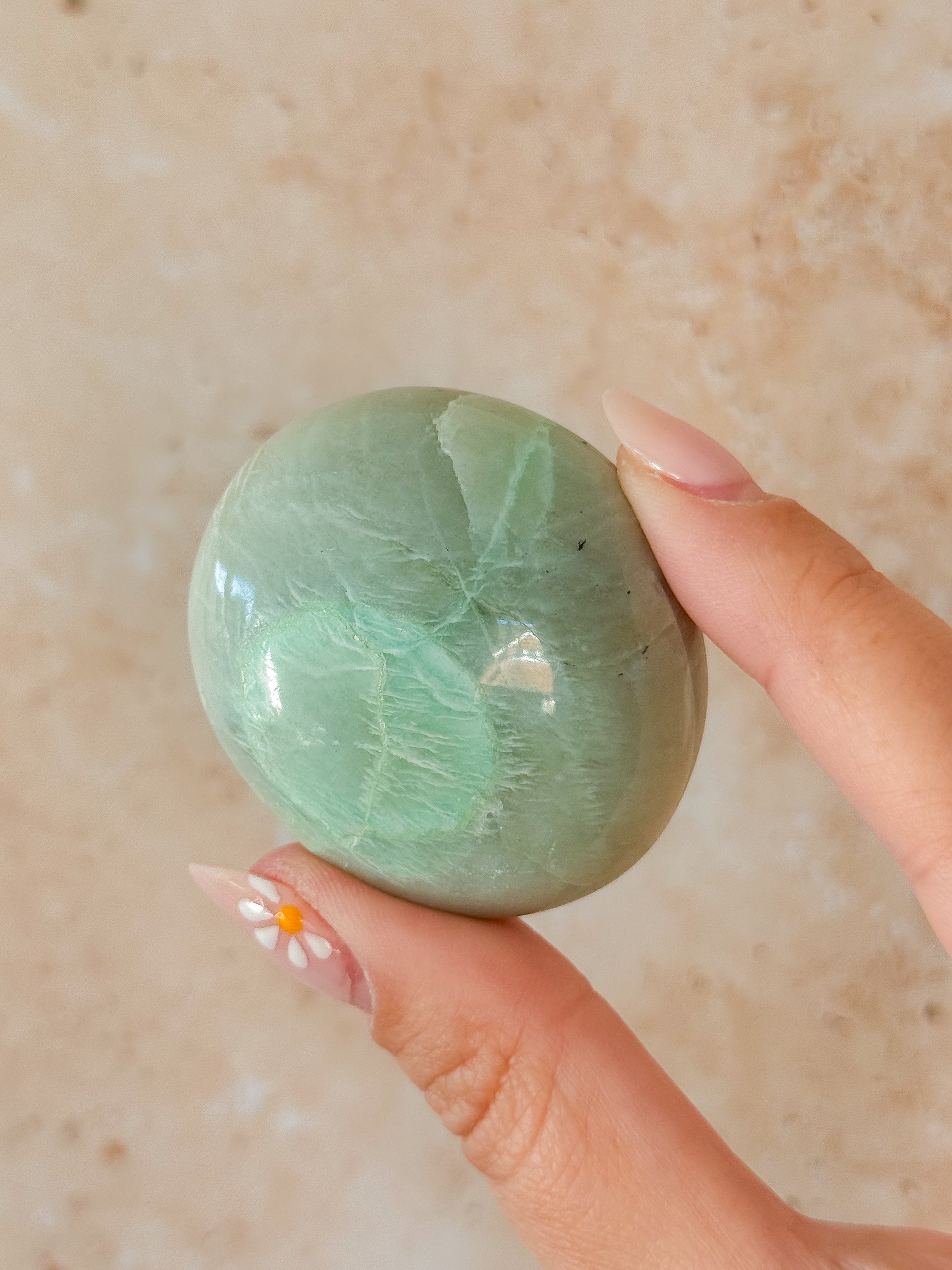 Green Moonstone Galet | Madagascar