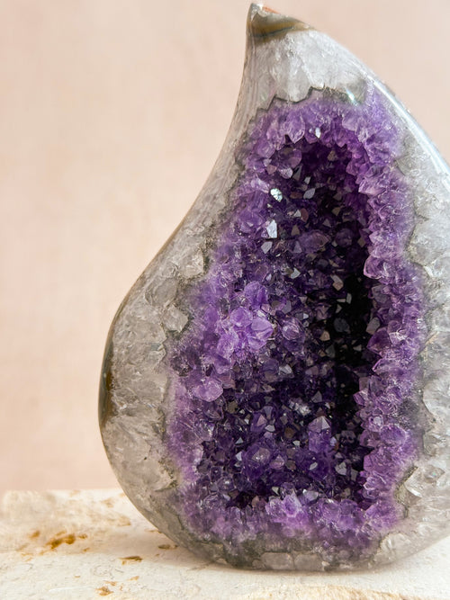 Amethyst Flame | Uruguay
