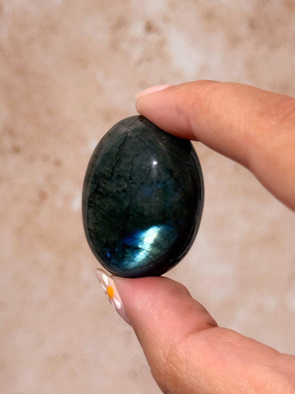 Labradorite Pebble D | Madagascar