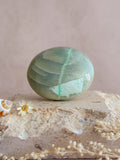 Green Moonstone Galet | Madagascar