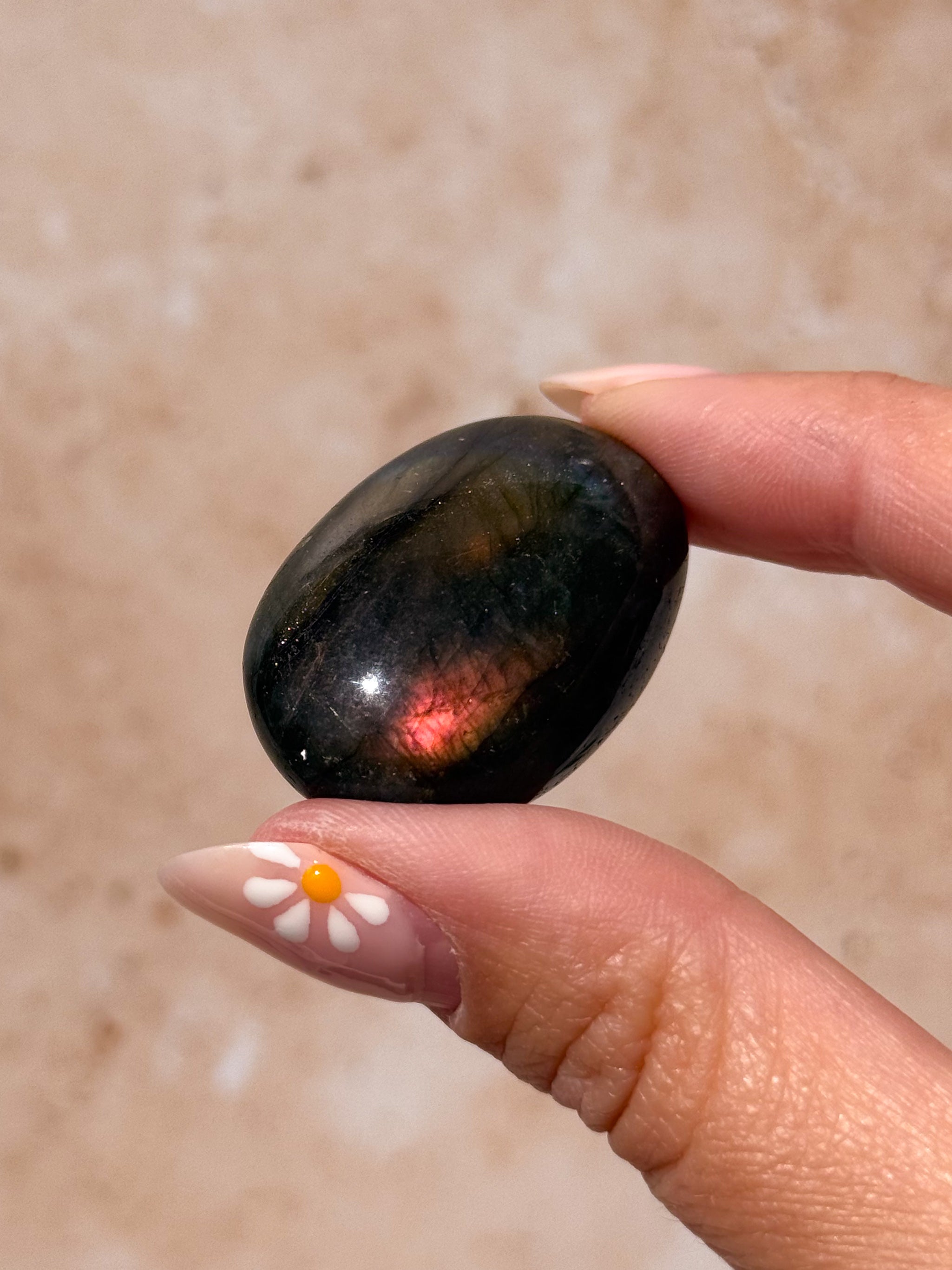 Labradorite Pebble A | Madagascar