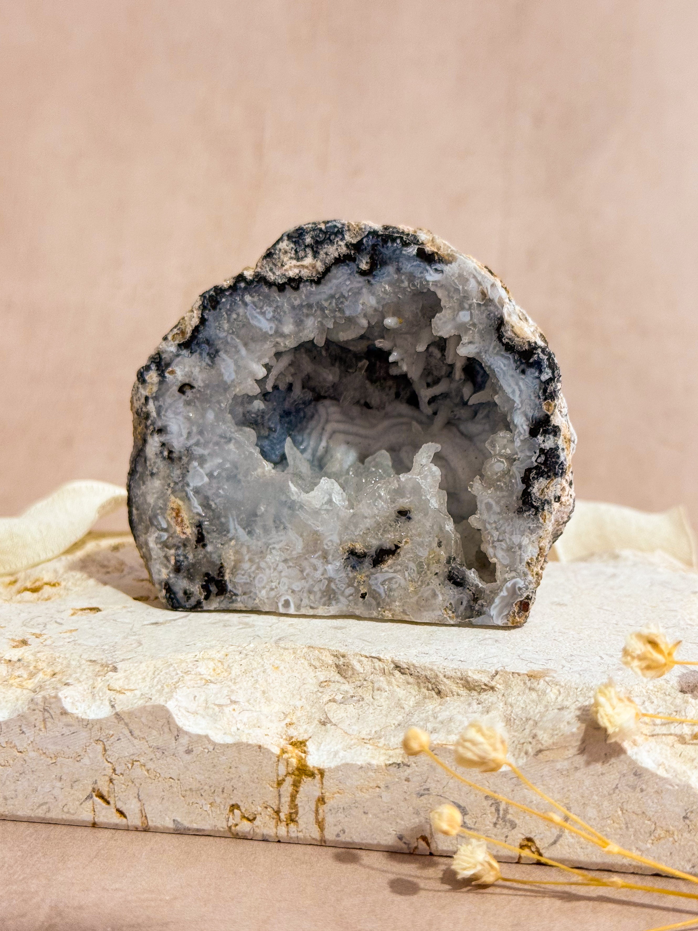 Chalcedony & Agate Cave B | Mexico