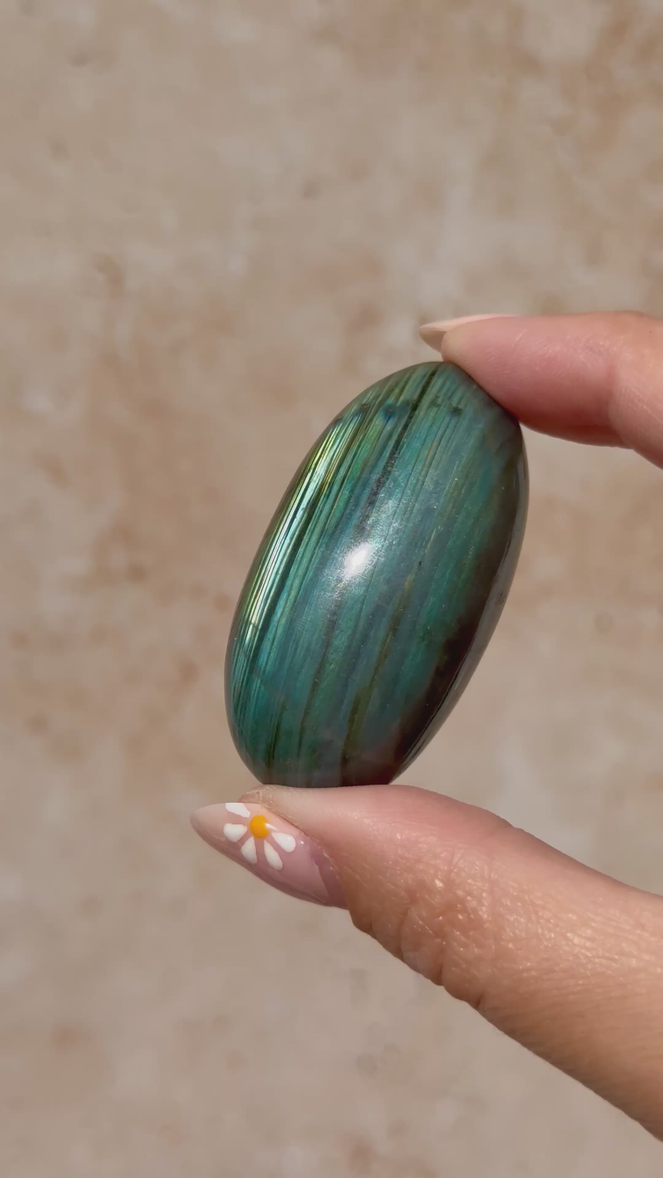Labradorite Pebble | Madagascar