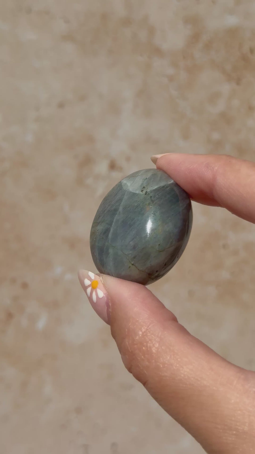 Labradorite Pebble F | Madagascar